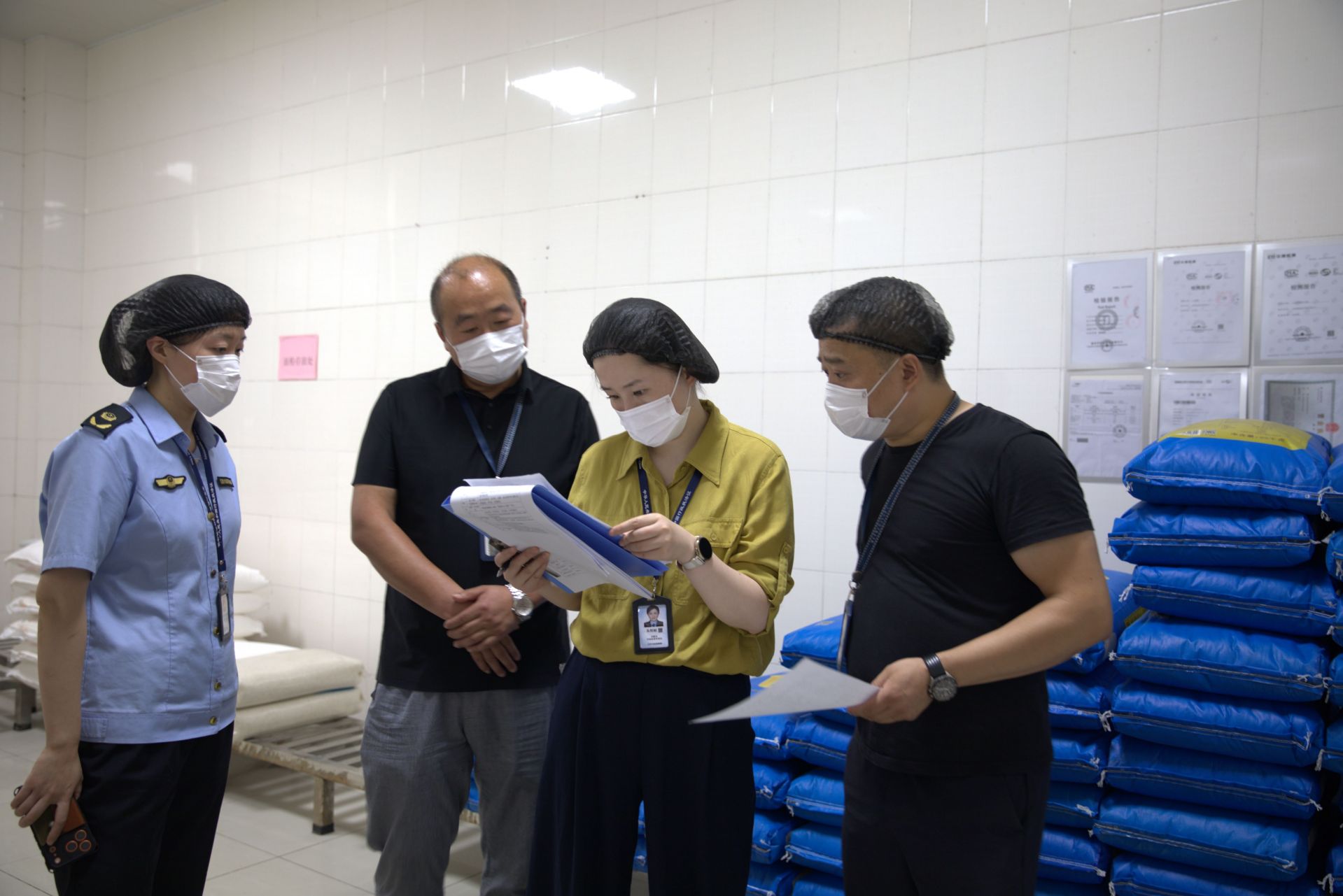 筑牢食品安全防线 守护师生舌尖安全——合肥市市场监督管理局莅临我校开展食品安全专项检查