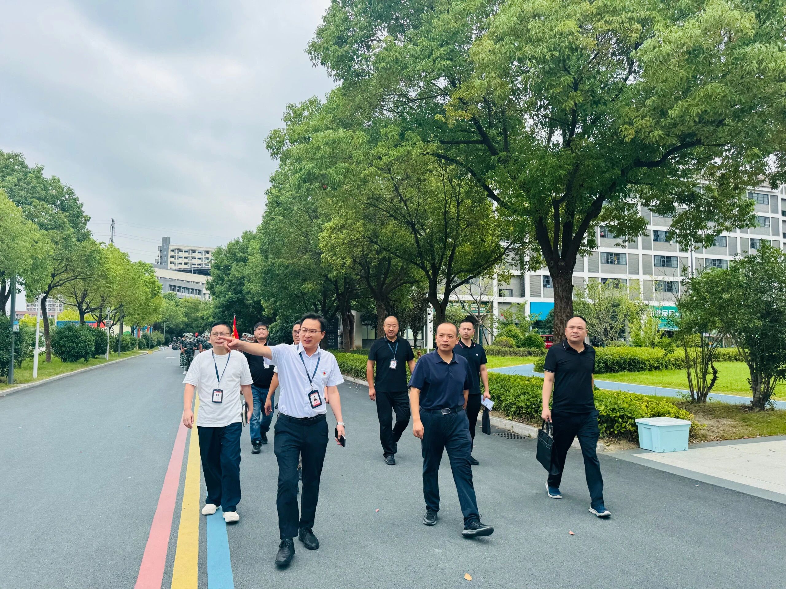 安全督导强根基 护航育人守平安 —— 市人社局包联领导莅临合肥高科经济技工学校开展安全检查